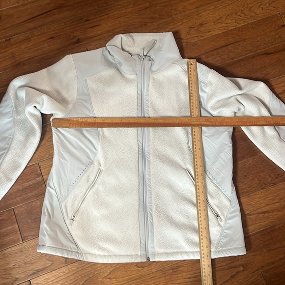 Lululemon Athletica Light Gray off white Ski running Jacket - Picture 7 of 7